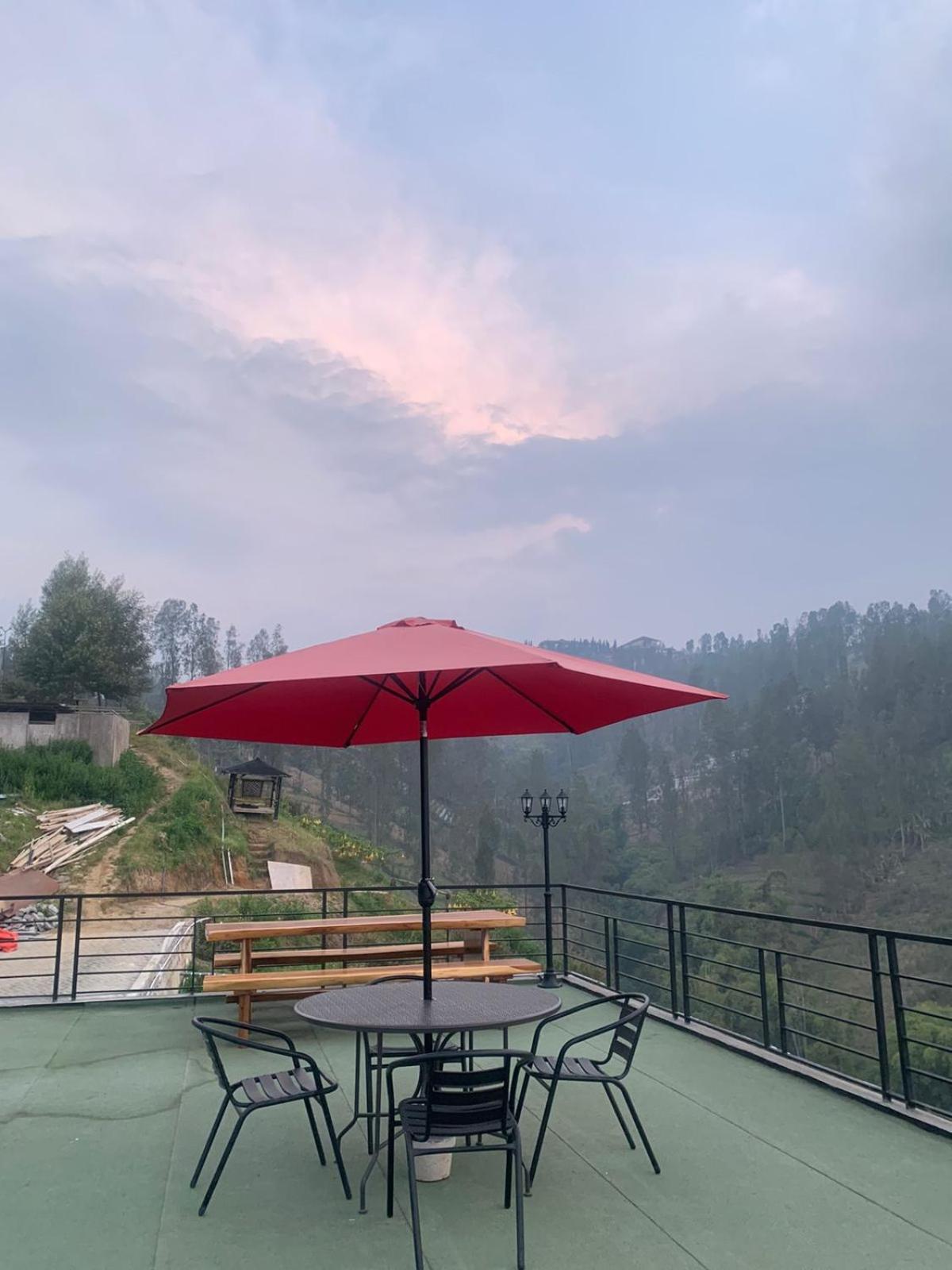 Hotel Nature Bromo And Resort Pasuruan Eksteriør bilde